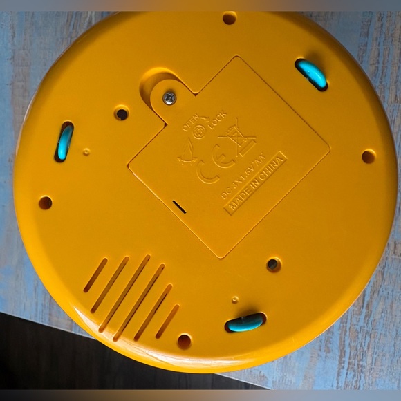 Colorful Ocean-Themed Kids Toy - Picture 8 of 10